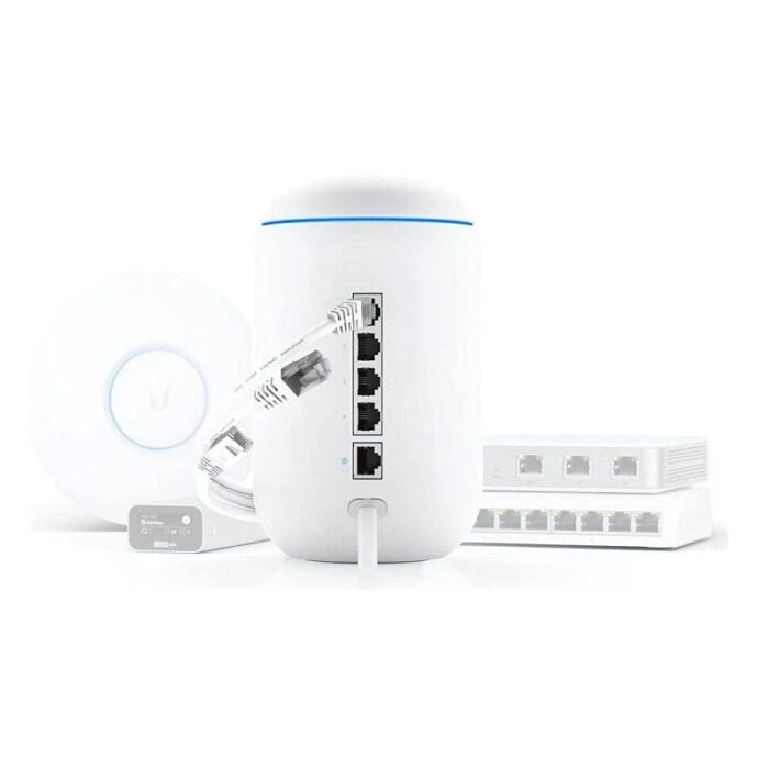 Ubiquiti - UniFi Dream Machine, dispositivo todo en uno con punto de acceso, switch de 4 puertos y puerta de enlace de seguridad